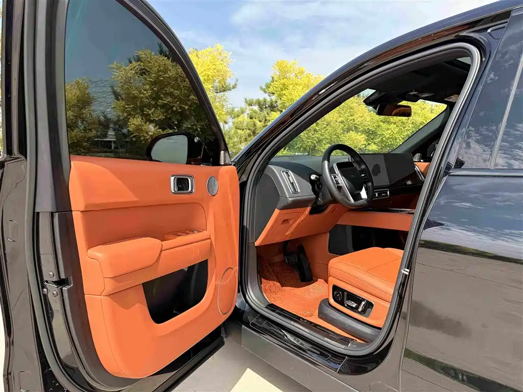 Li Auto Li L8 2024