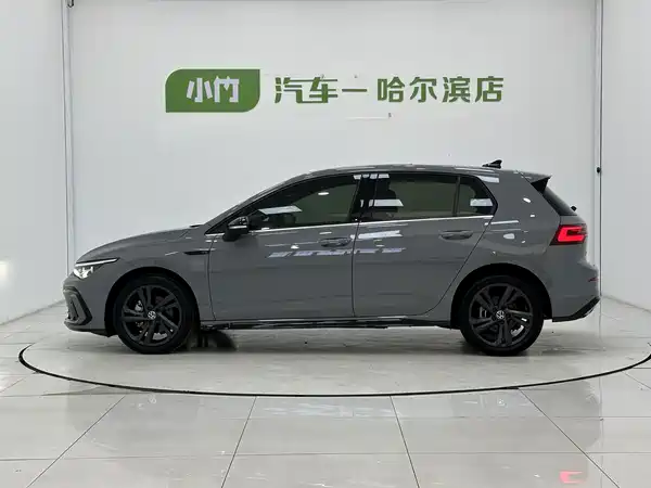 Volkswagen Golf 2024