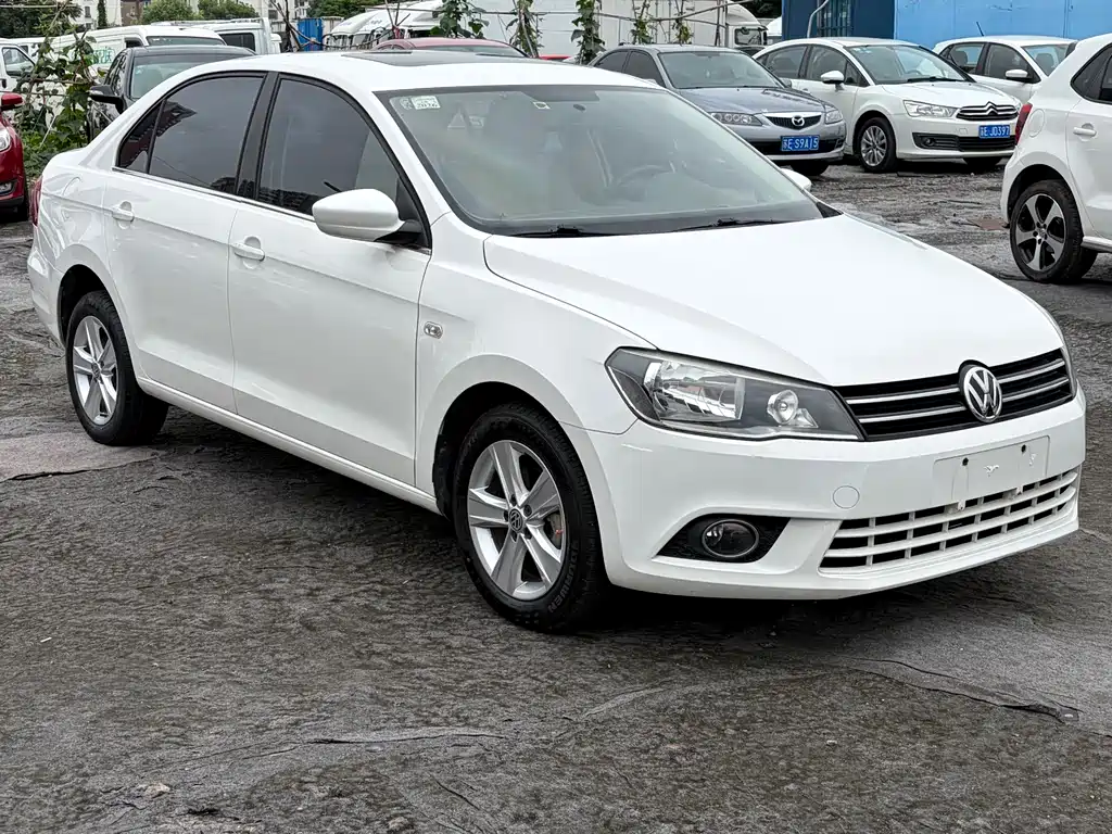 Volkswagen Jetta 2015 — фото 3