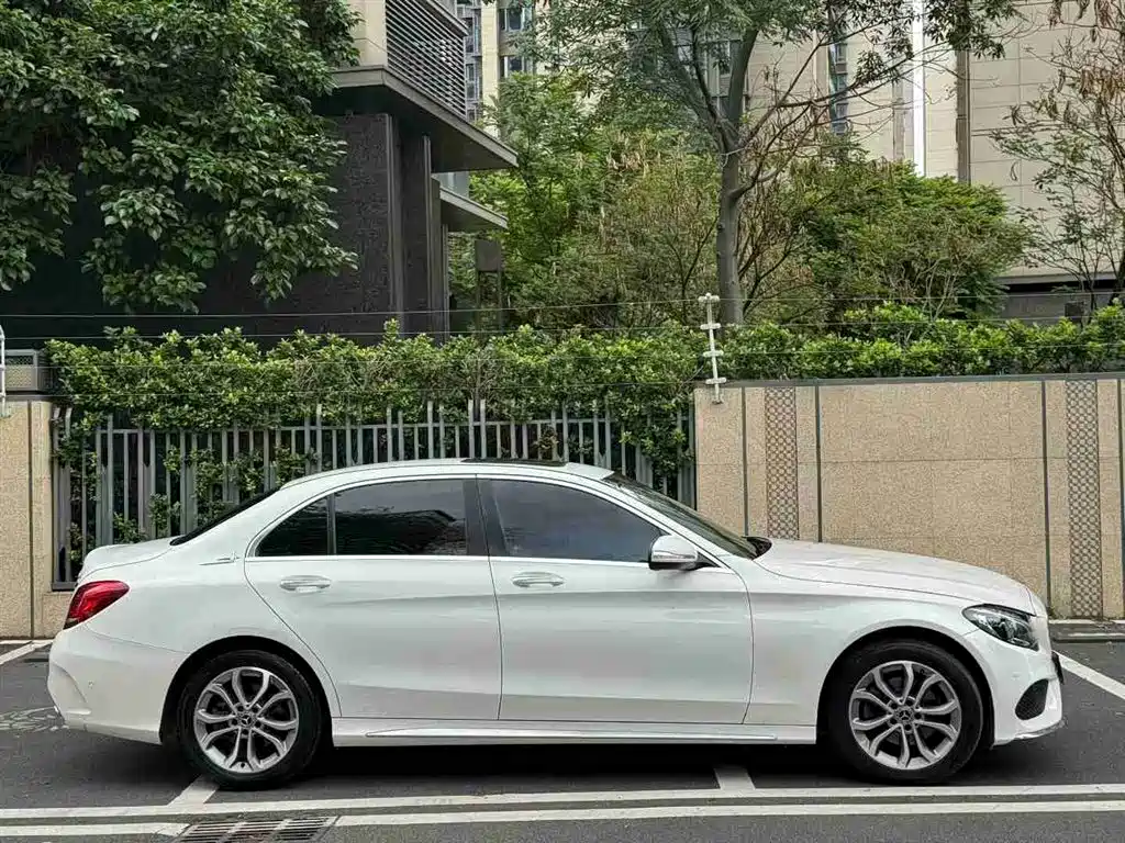 Mercedes-Benz C-Class 2017 — фото 4
