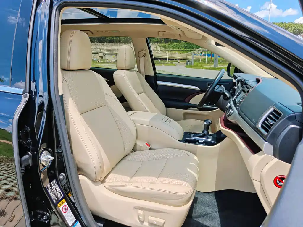 Toyota Highlander 2016 — фото 15