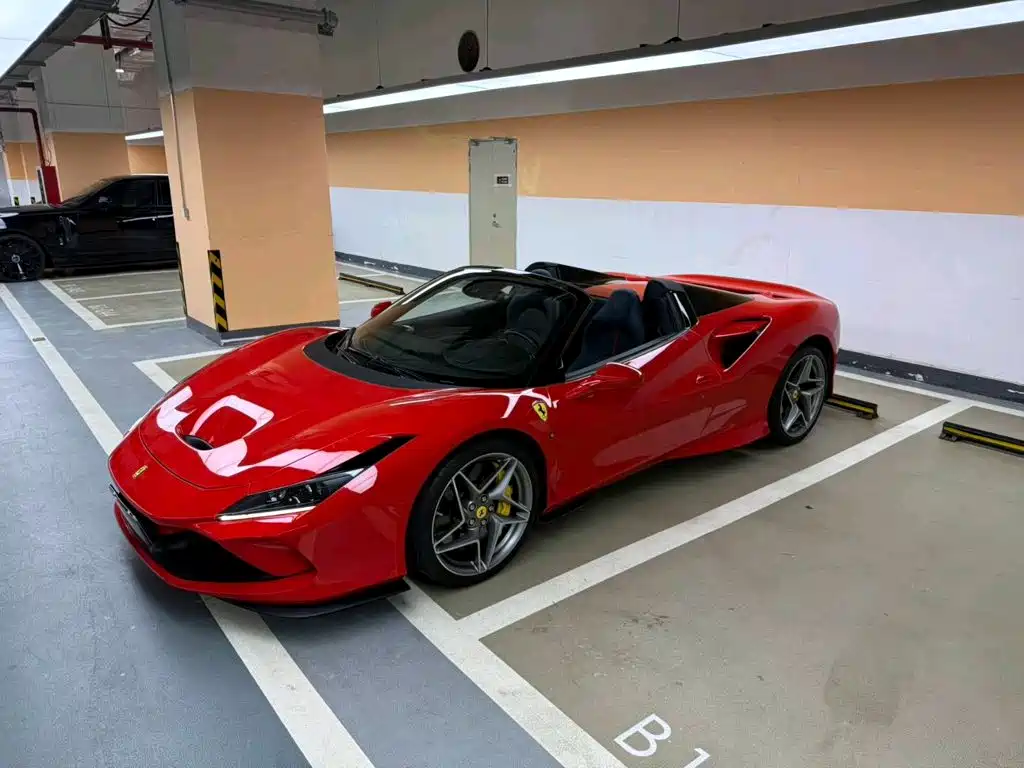 Ferrari F8 2021 — фото 1