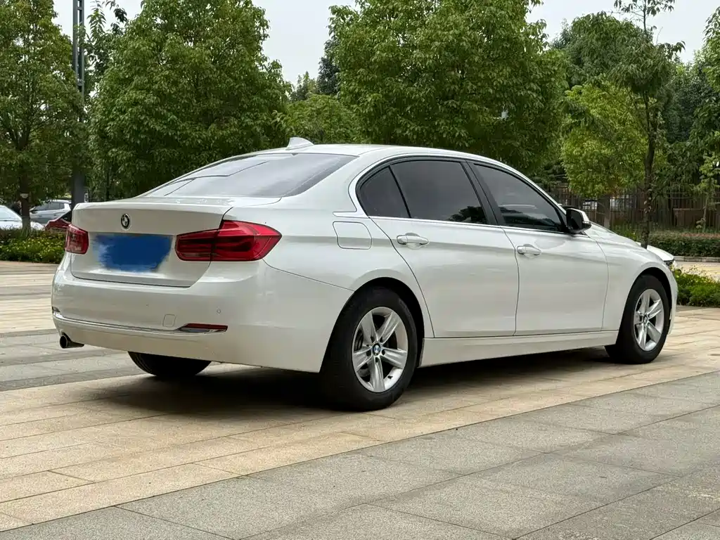 BMW 3 Series 2016 — фото 4