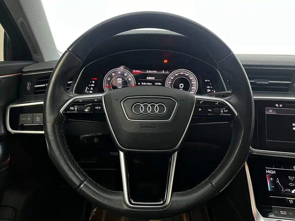 Audi A6L 2022 — фото 14