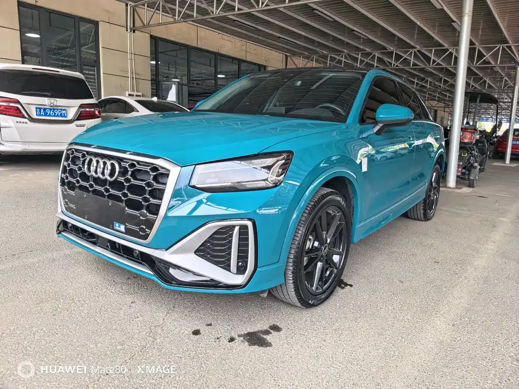 Audi Q2L 2022