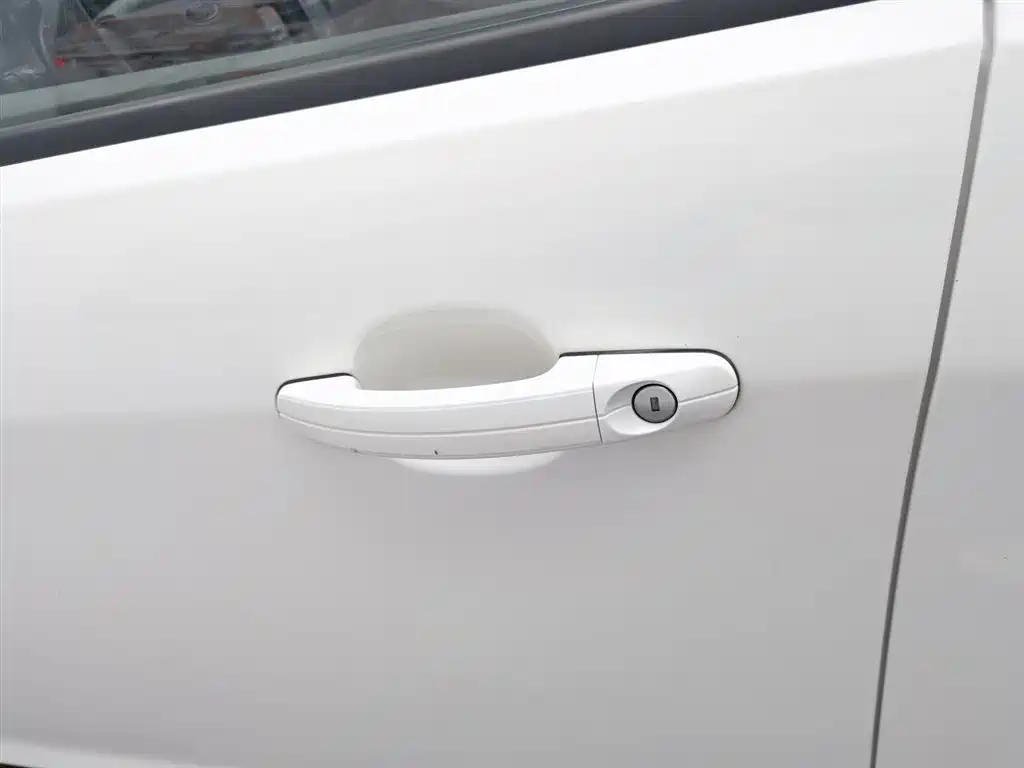 Ford Focus 2014 — фото 18