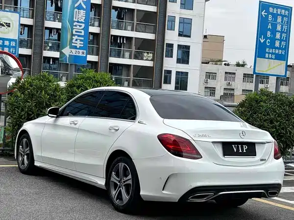 Mercedes-Benz C-Class 2020