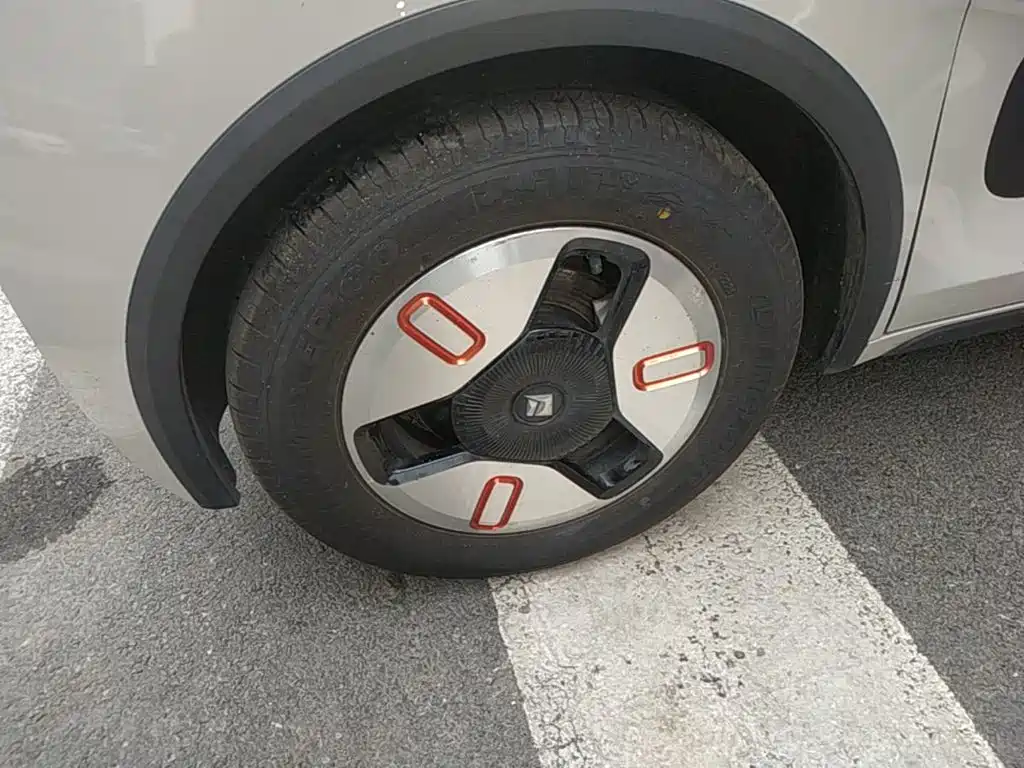 Baojun Kiwi EV 2022 — фото 23