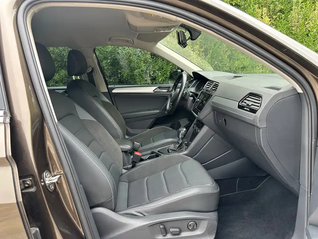 Volkswagen Tiguan L 2018 — фото 16
