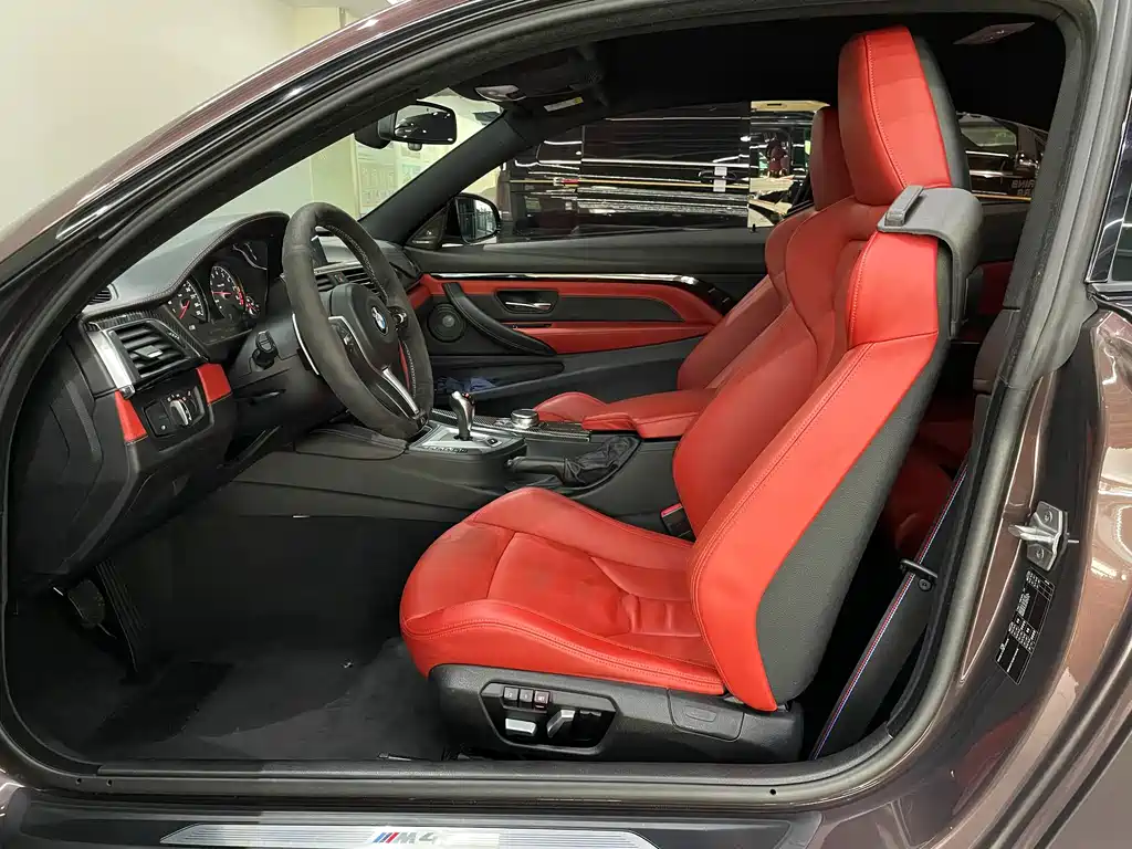 BMW M4 2018 — фото 10
