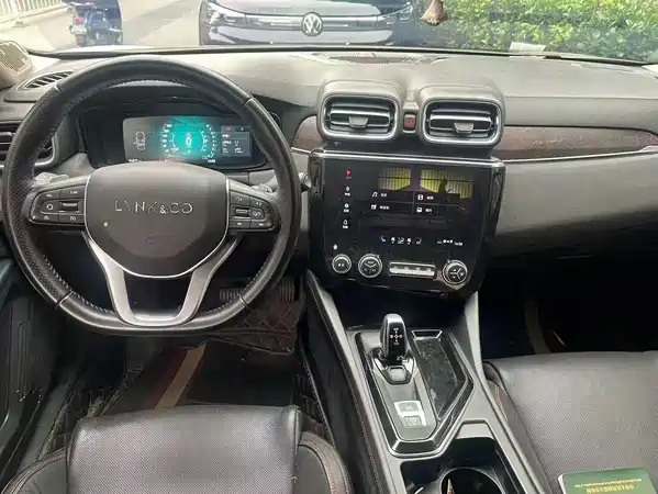 Lynk & Co 02 2019
