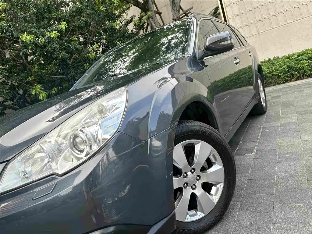Subaru Outback 2010 — фото 11