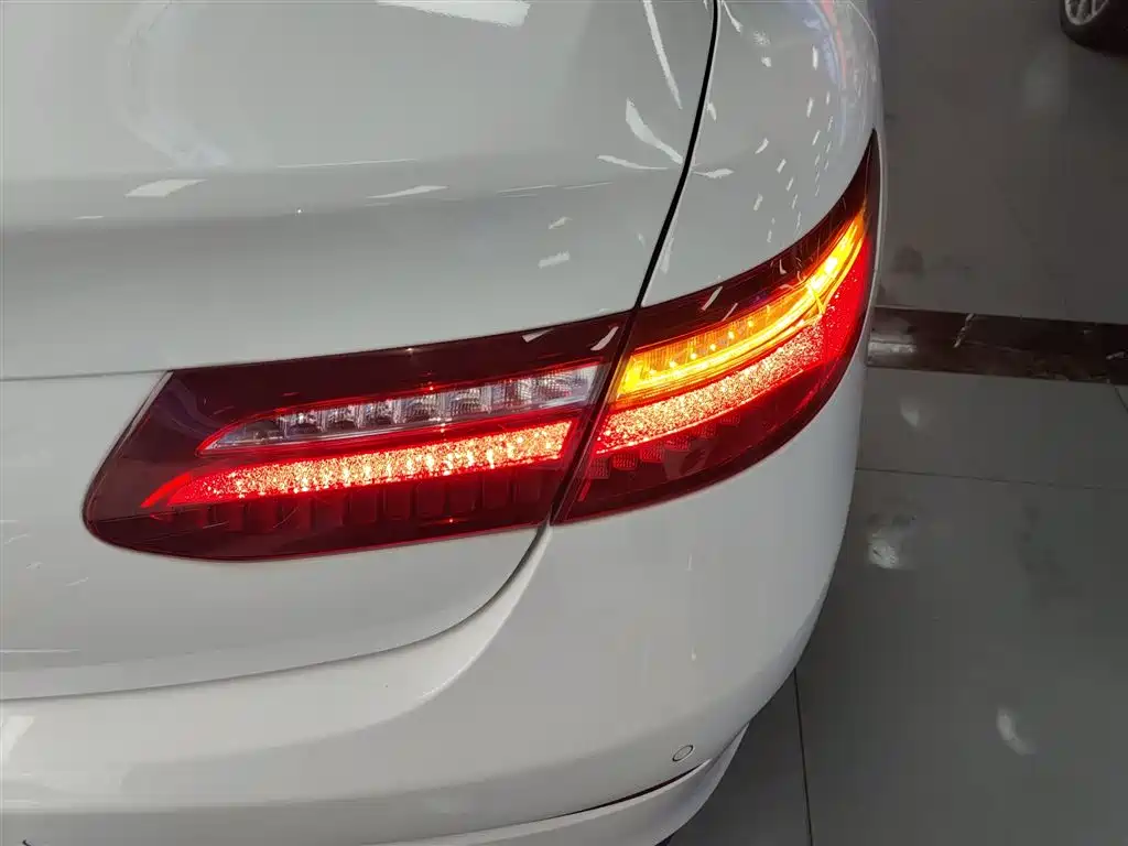 Mercedes-Benz E-Class 2020 — фото 8