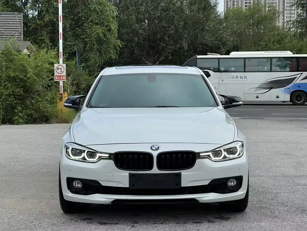 BMW 3 Series 2017