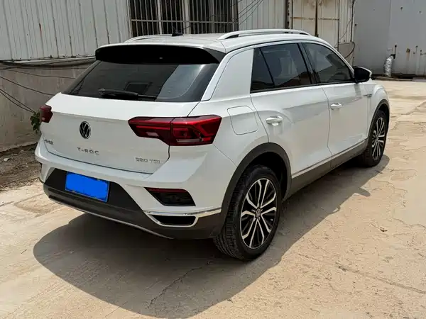 Volkswagen T-Roc 2023