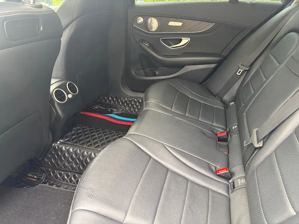 Mercedes-Benz C-Class 2018 — фото 18