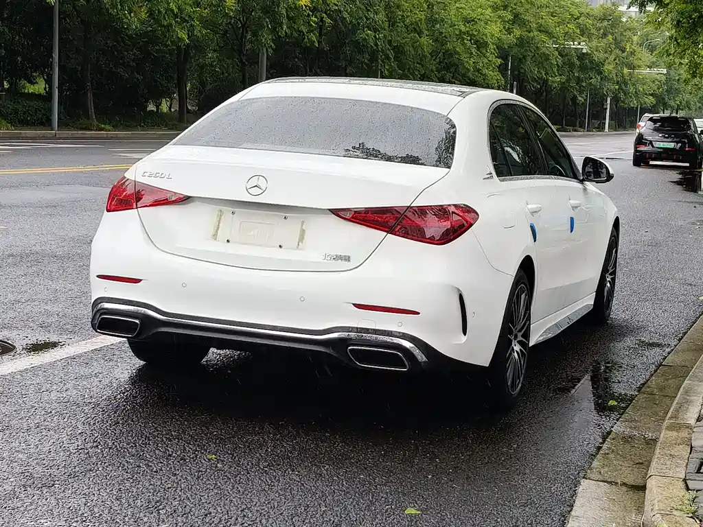 Mercedes-Benz C-Class 2023 — фото 18