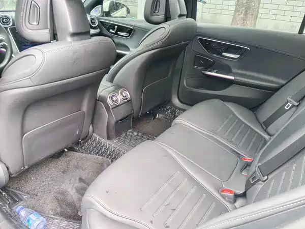 Mercedes-Benz C-Class 2023
