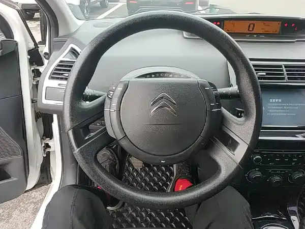Citroën Sega 2013