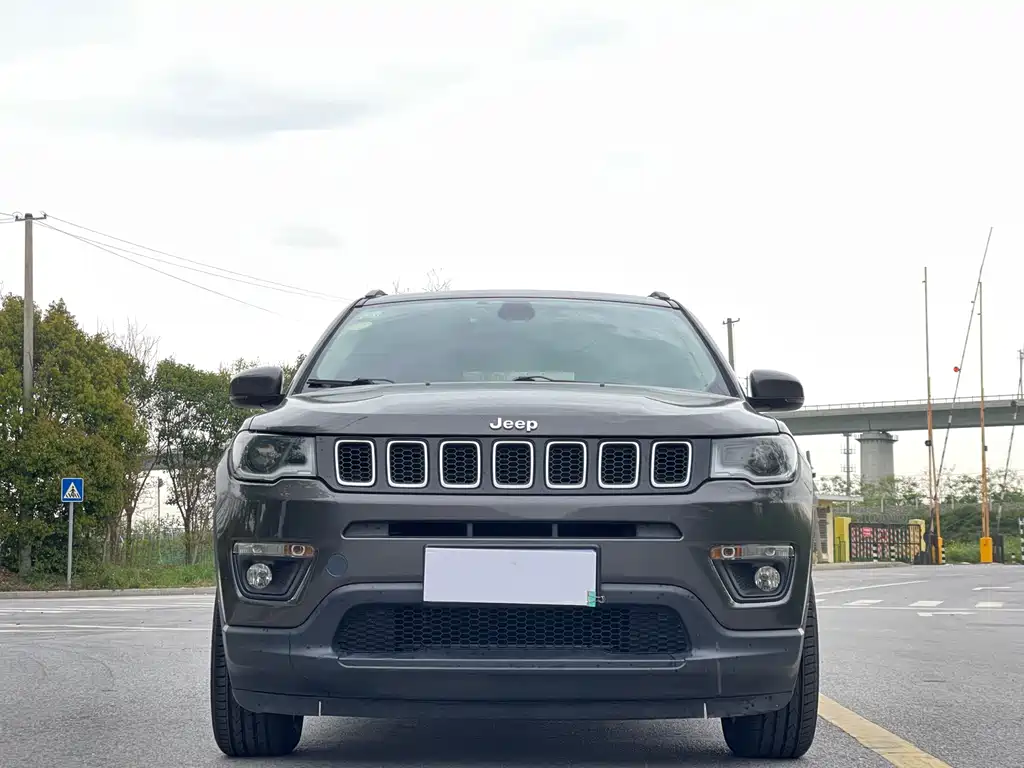 Jeep Compass 2021 — фото 2