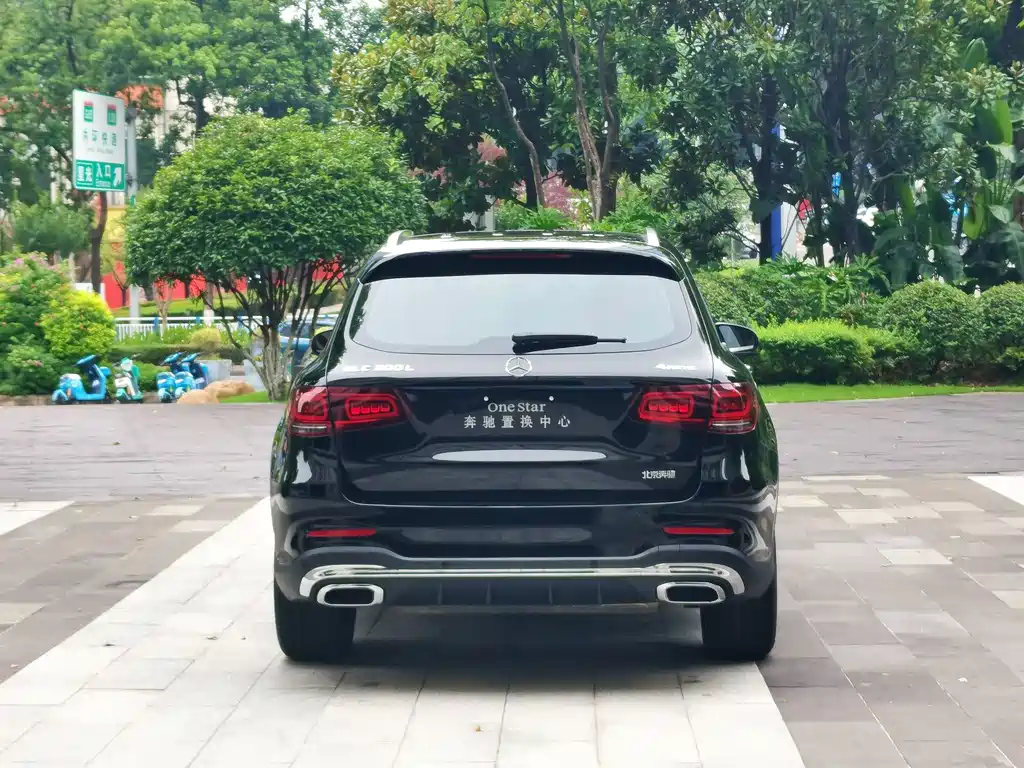 Mercedes-Benz GLC 2023