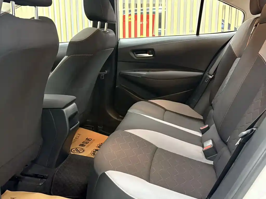 Toyota Corolla 2022 — фото 6