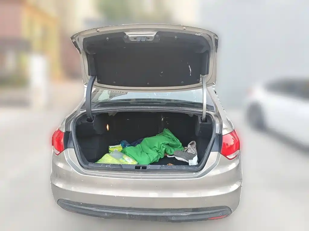 Citroën C4L 2016 — фото 20