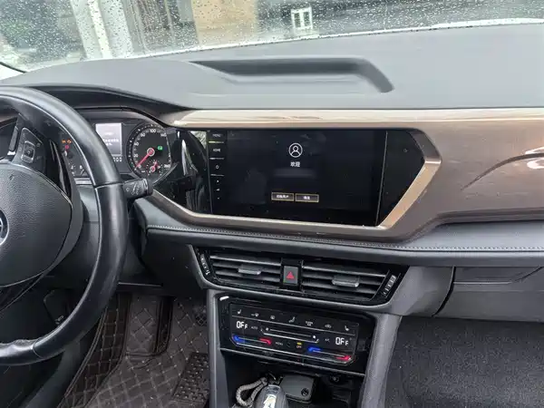 Volkswagen Tharu 2021