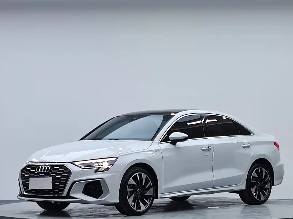Audi A3 2022 — фото 2