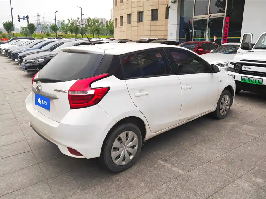 Toyota Yaris L 2016