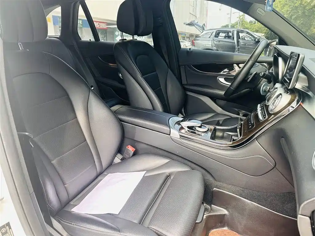 Mercedes-Benz GLC 2016