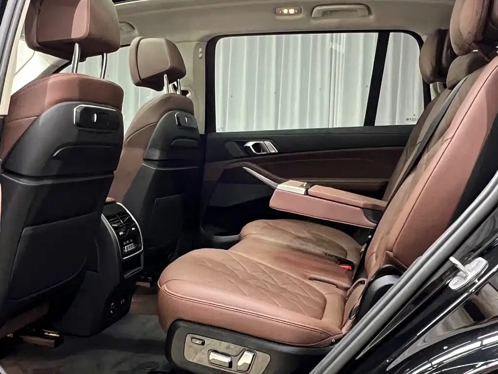 BMW X7 2023 — фото 11