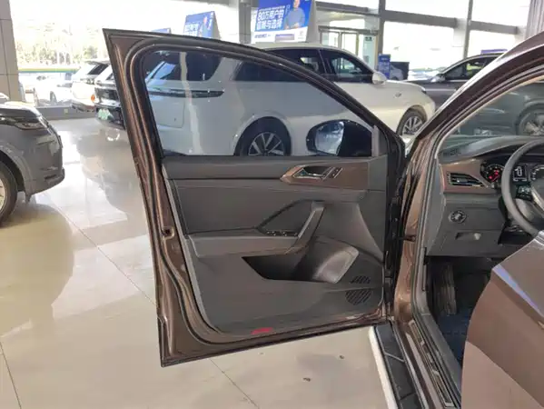 Volkswagen Tharu 2019