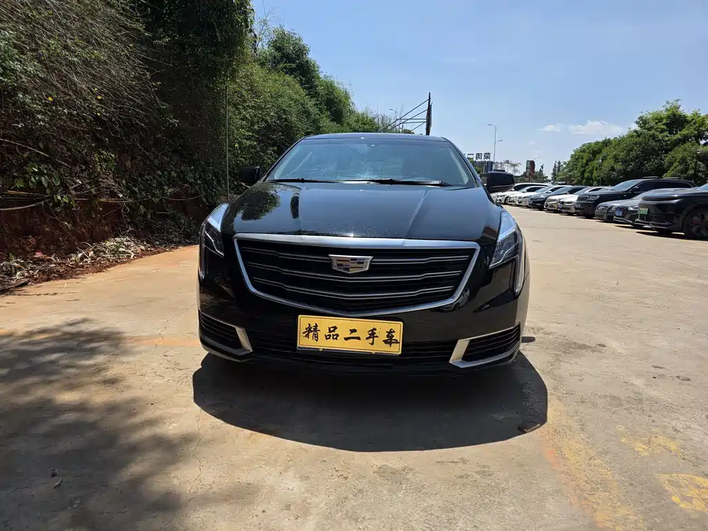 Cadillac XTS 2018 — фото 2