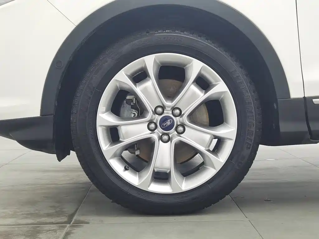 Ford Kuga 2015 — фото 17
