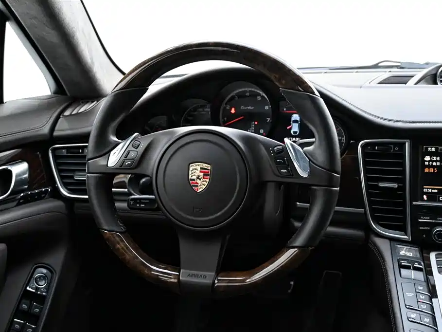 Porsche Panamera 2010 — фото 17