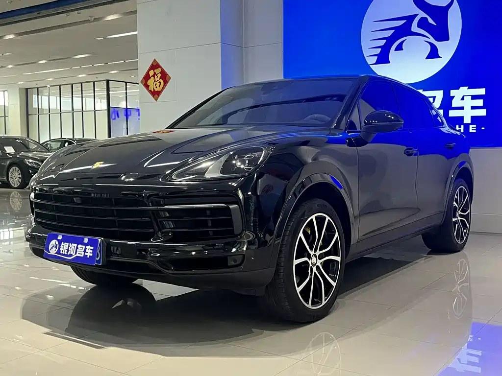 Porsche Cayenne 2020 — фото 1