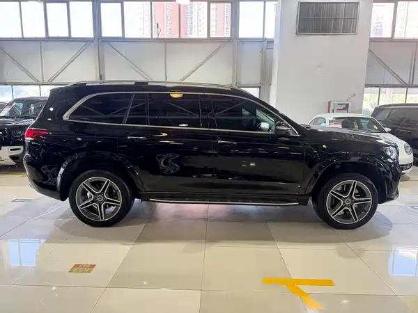 Mercedes-Benz GLS 2022