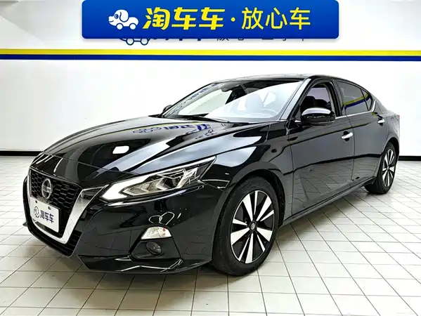 Nissan Teana 2021