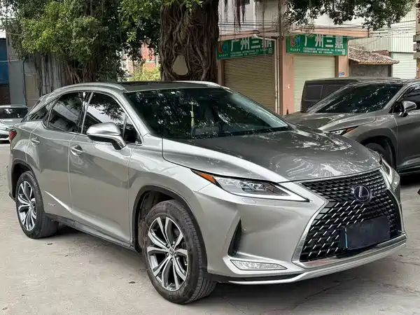 Lexus RX 2020