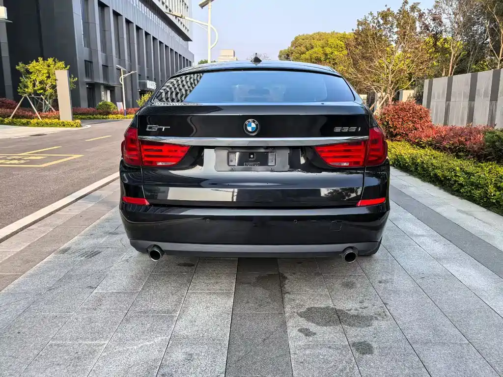 BMW 5 Series GT 2013 — фото 7