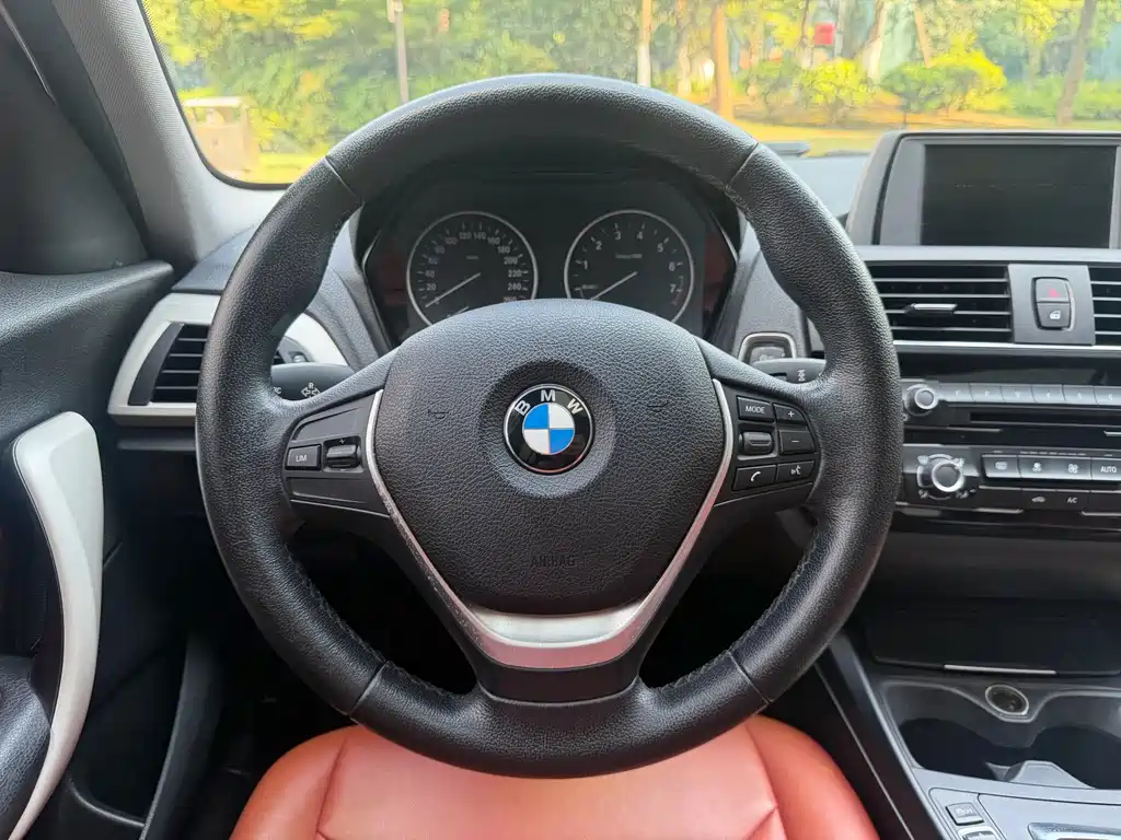 BMW 1 Series 2016 — фото 16