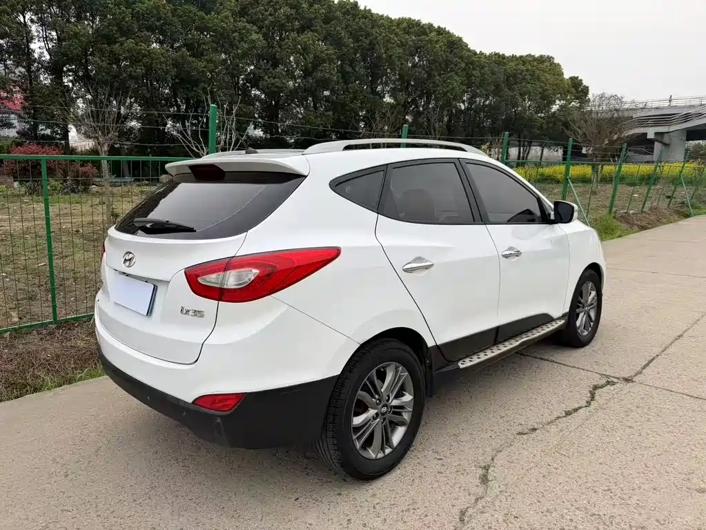Hyundai ix35 2013 — фото 16