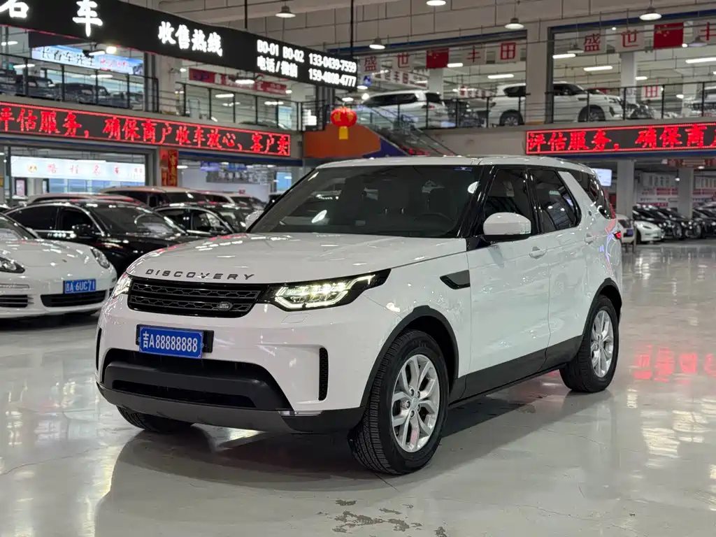 Land Rover Discovery 2018 — фото 1