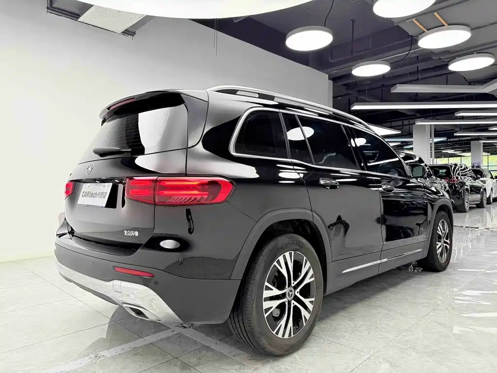 Mercedes-Benz GLB 2024