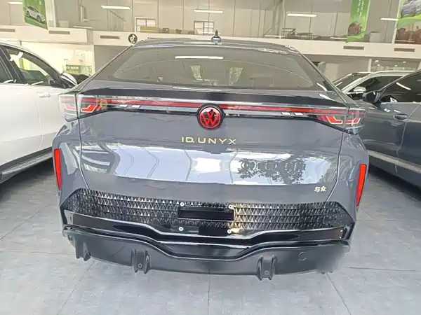 Volkswagen Distinctive 06 2025