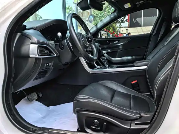 Jaguar XEL 2021