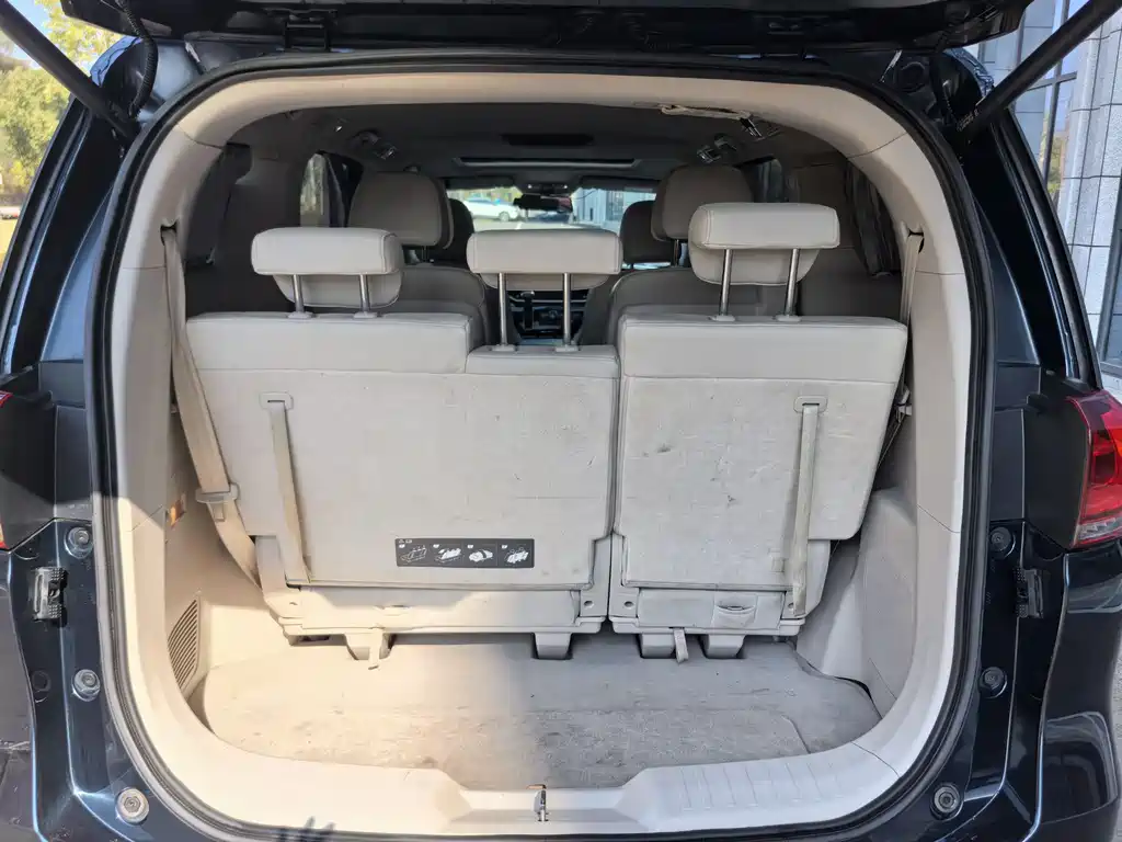GAC Motor Trumpchi M8 2018 — фото 17