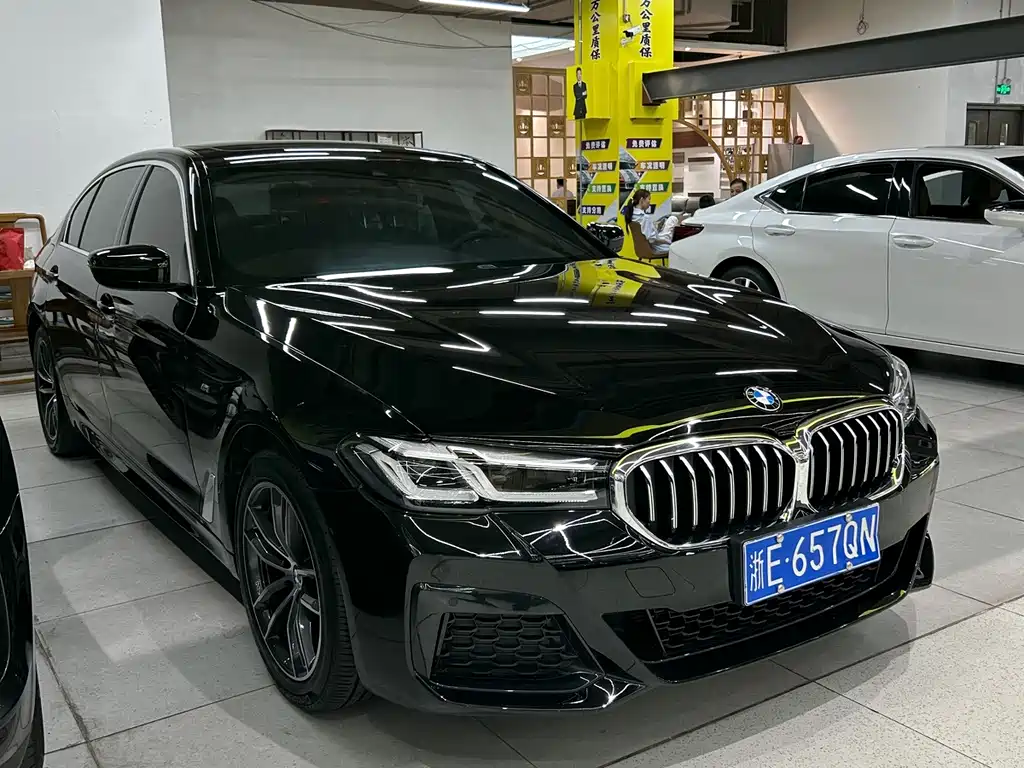 BMW 5 Series 2022