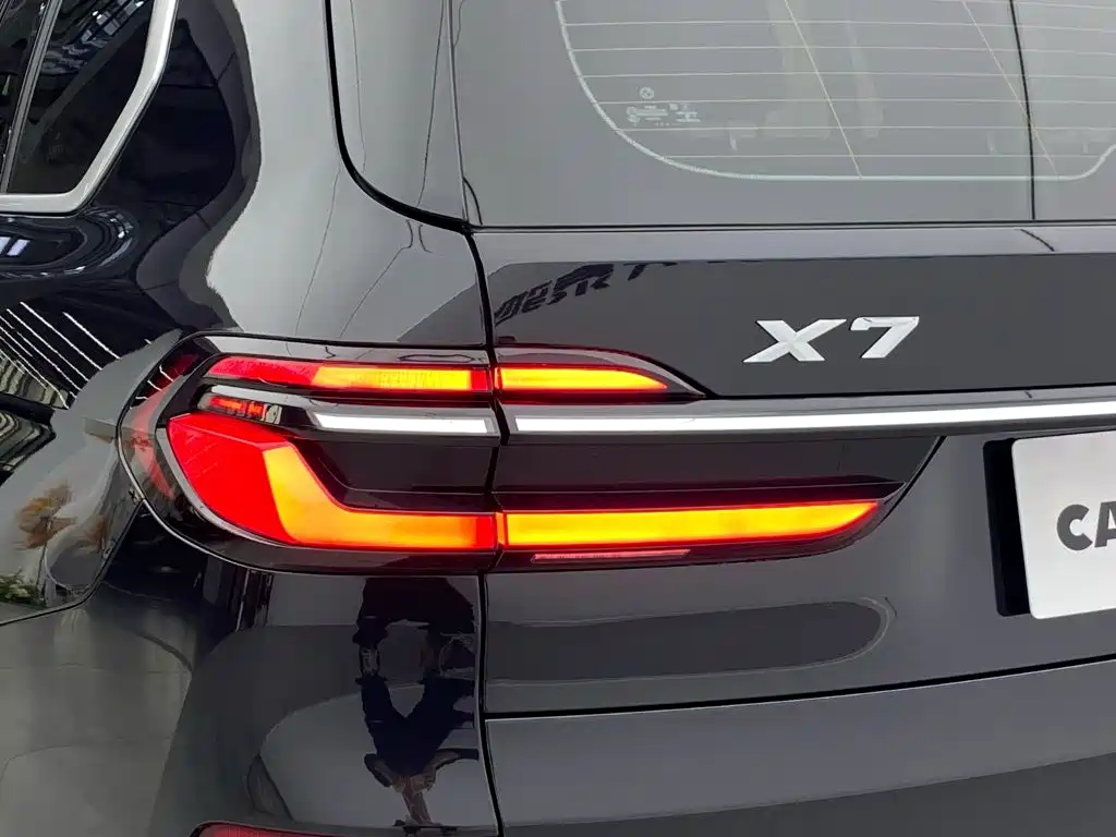 BMW X7 2023 — фото 37